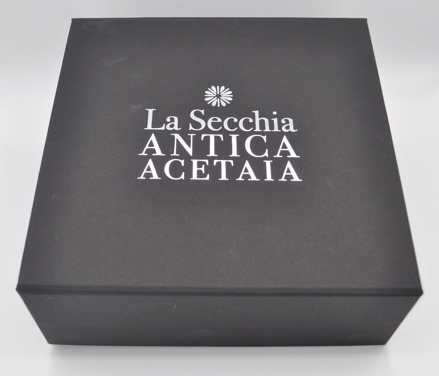 Cofanetto 3 - Aceto Balsamico Tradizionale di Modena DOP affinato e Parmigiano Reggiano